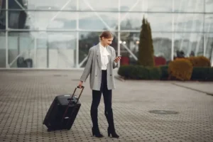 Skip the Digital Detox When You Travel