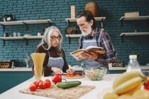 Chinese Medical Experts Release New Playbook for Treating Obesity in Older Adults