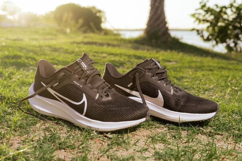 Hoka Clifton vs. Brooks Ghost: Which Shoe Actually Fits Your Walk (or Run)?